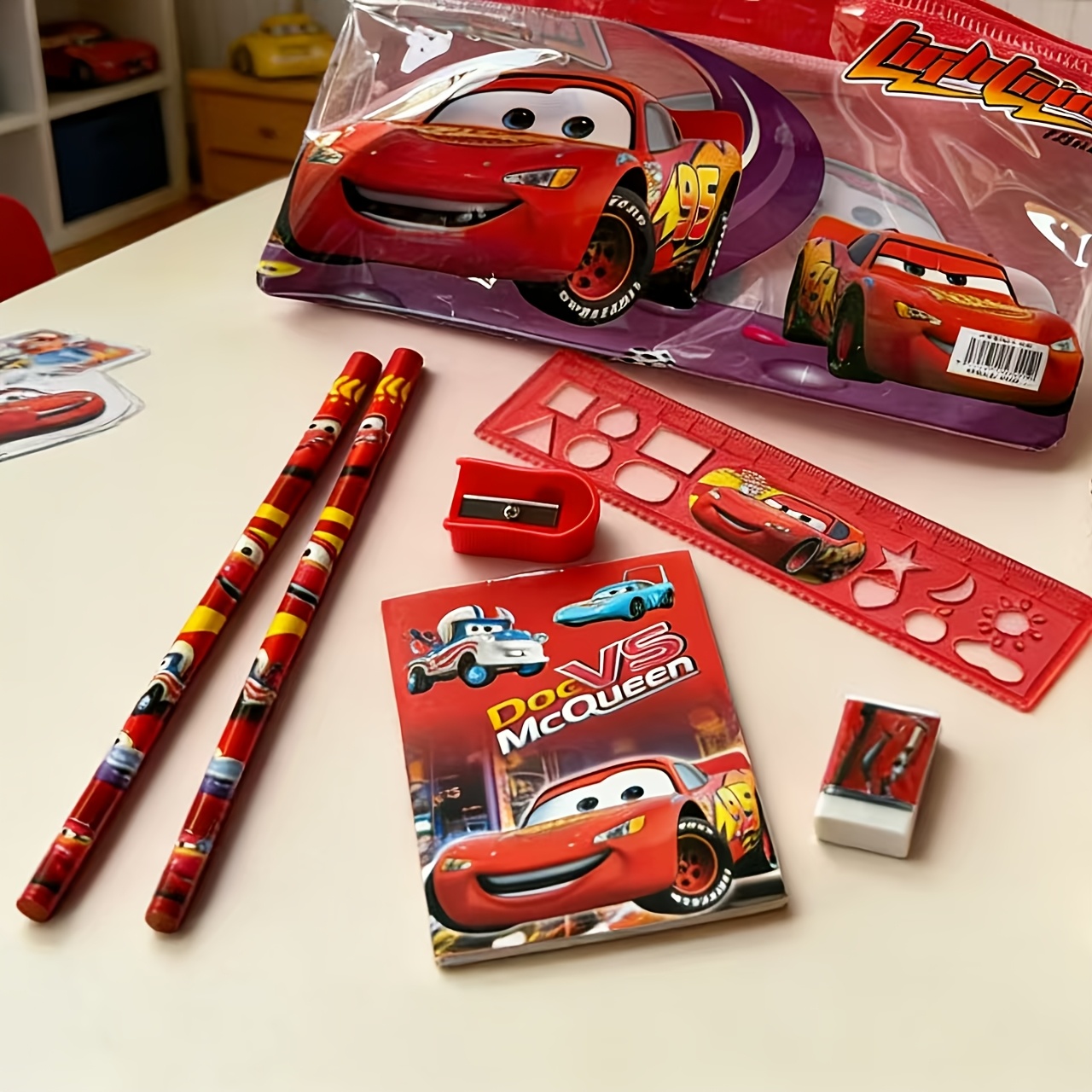 Cars Lightning McQueen anime m - огляд і ціна Erased Anime Merchandise
